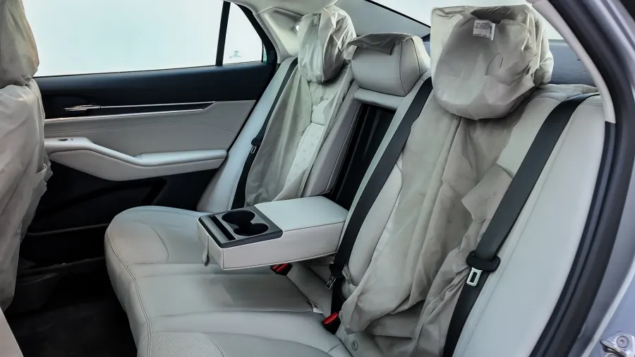 Taurus Titanium FACELIFT - Interior image 11