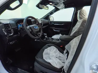Rnager WILDTRUCK - Interior thumbnail 7