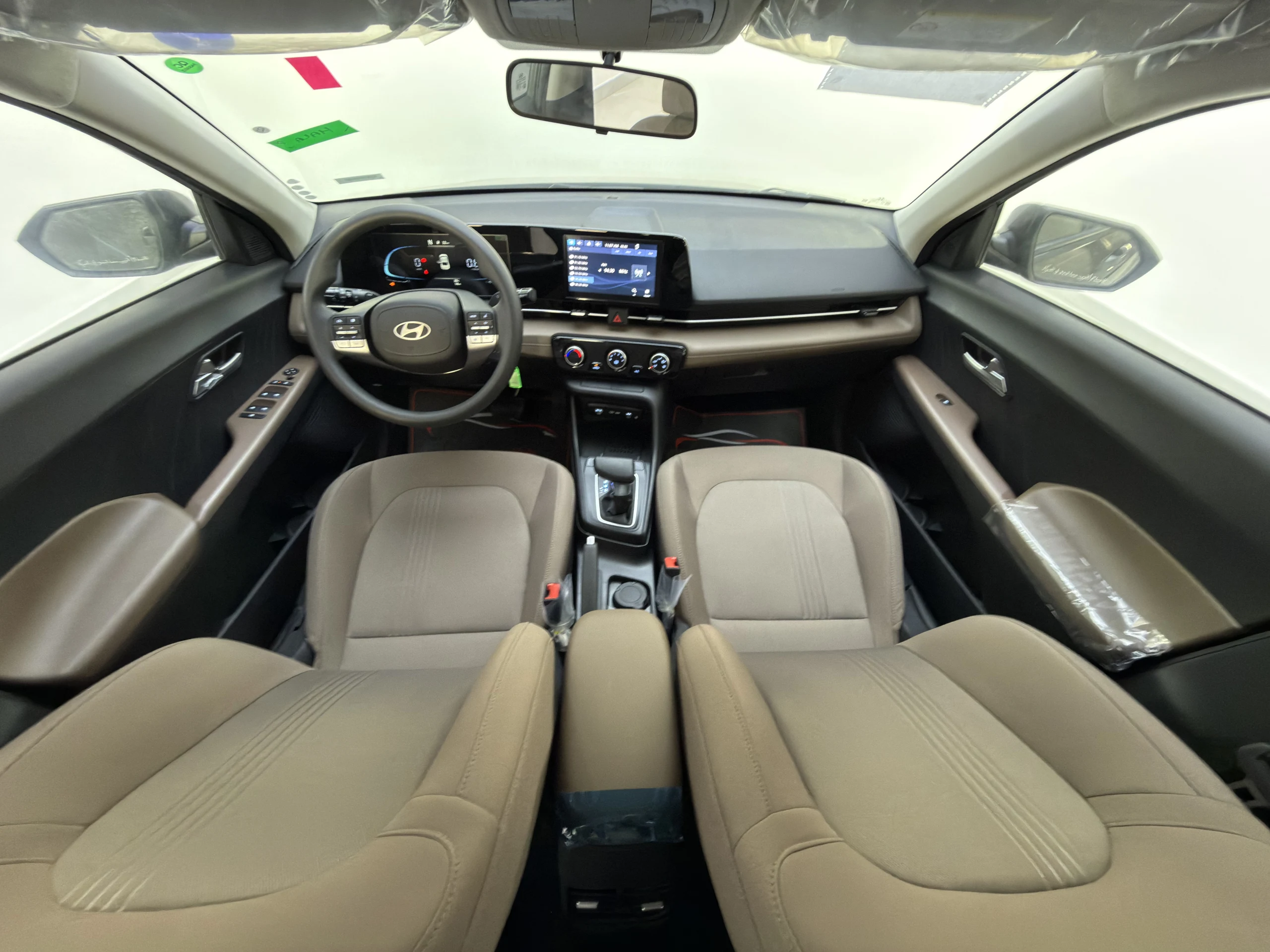 Hyundai Accent Smart - Interior image 3