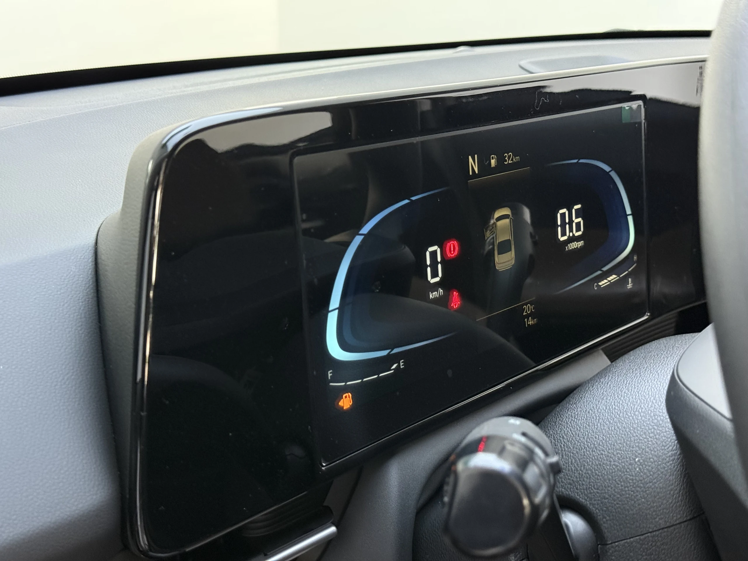 Hyundai Accent Smart - Interior image 1