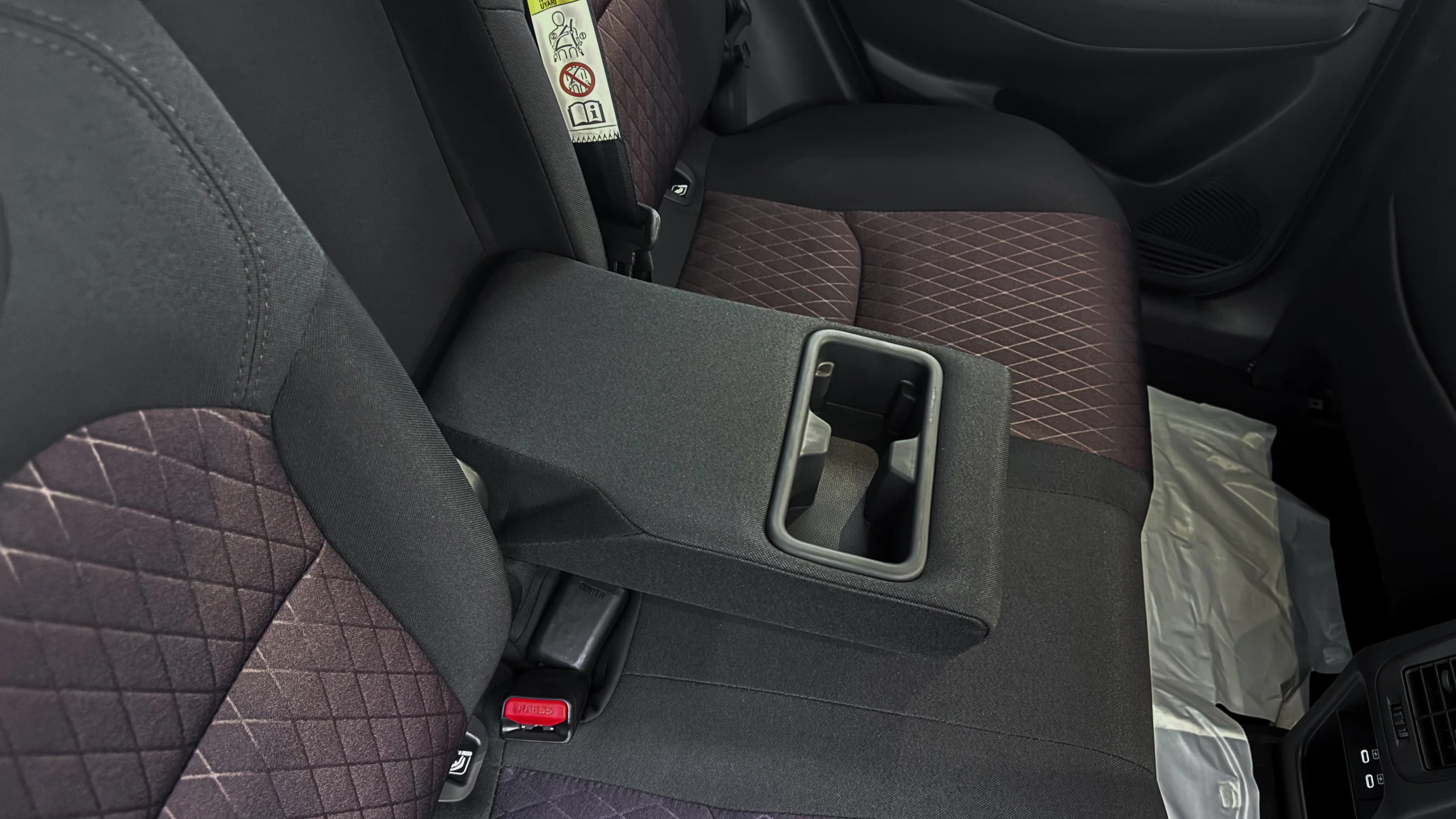 Toyota Urban Cruiser 2025 GL - Interior image 8