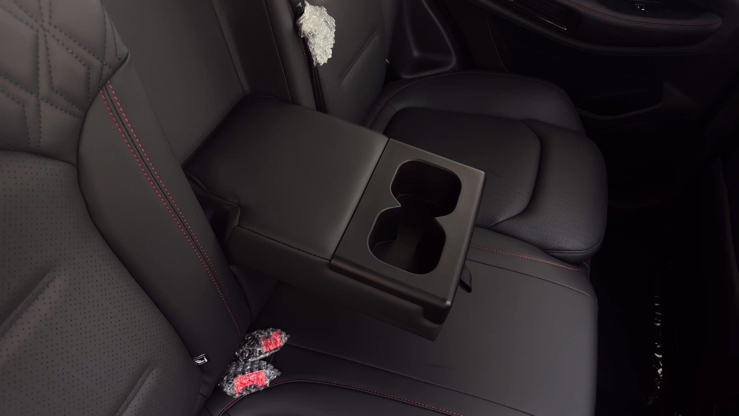 x50 premium - Interior image 13