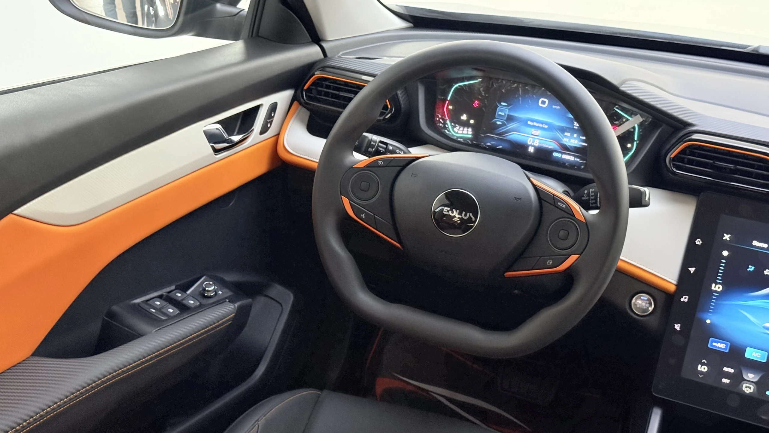 Dongfeng - Interior image 7