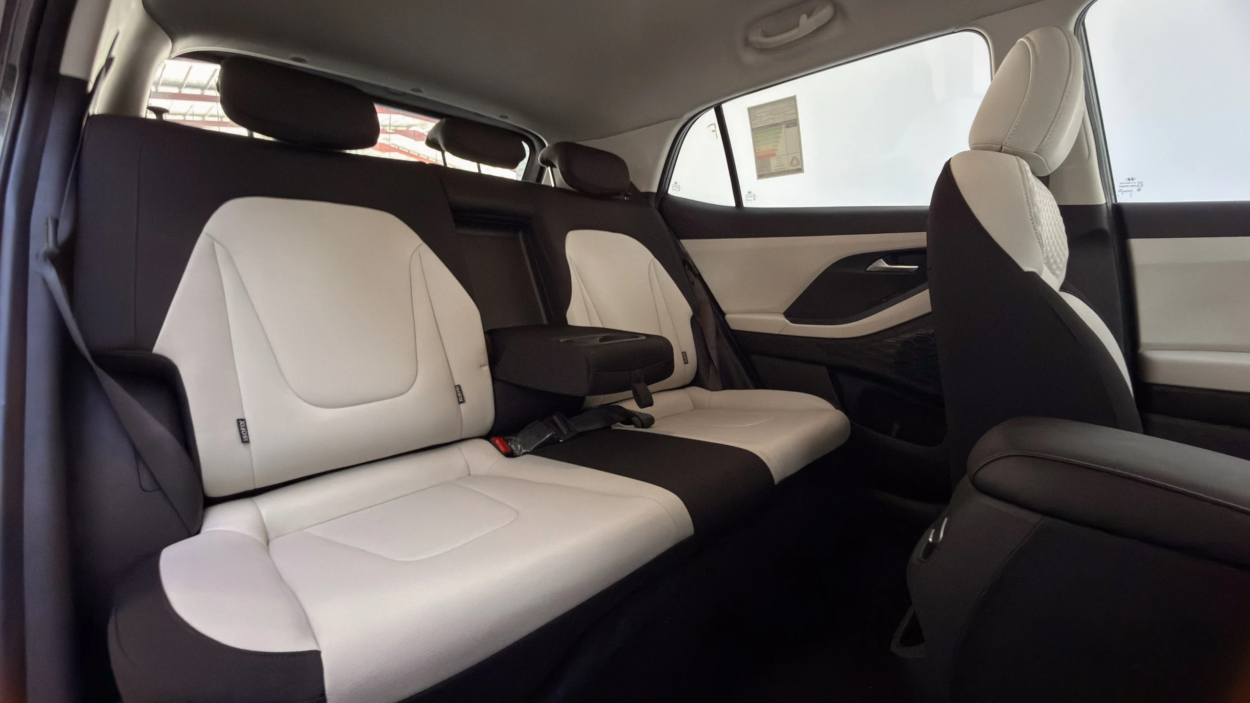 CRETA SMART - Interior image 5