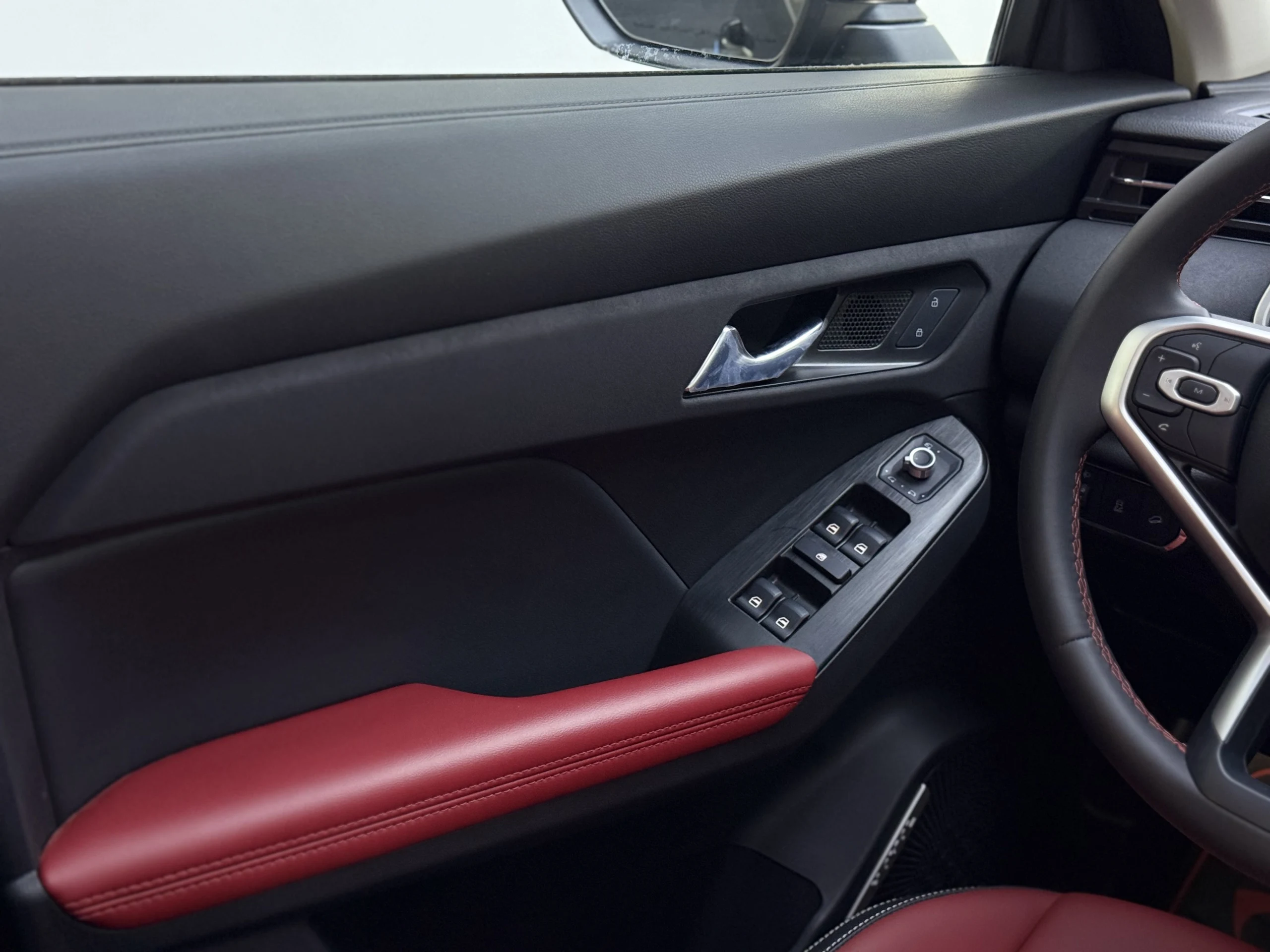 Haval Jolion Pro - Interior image 2
