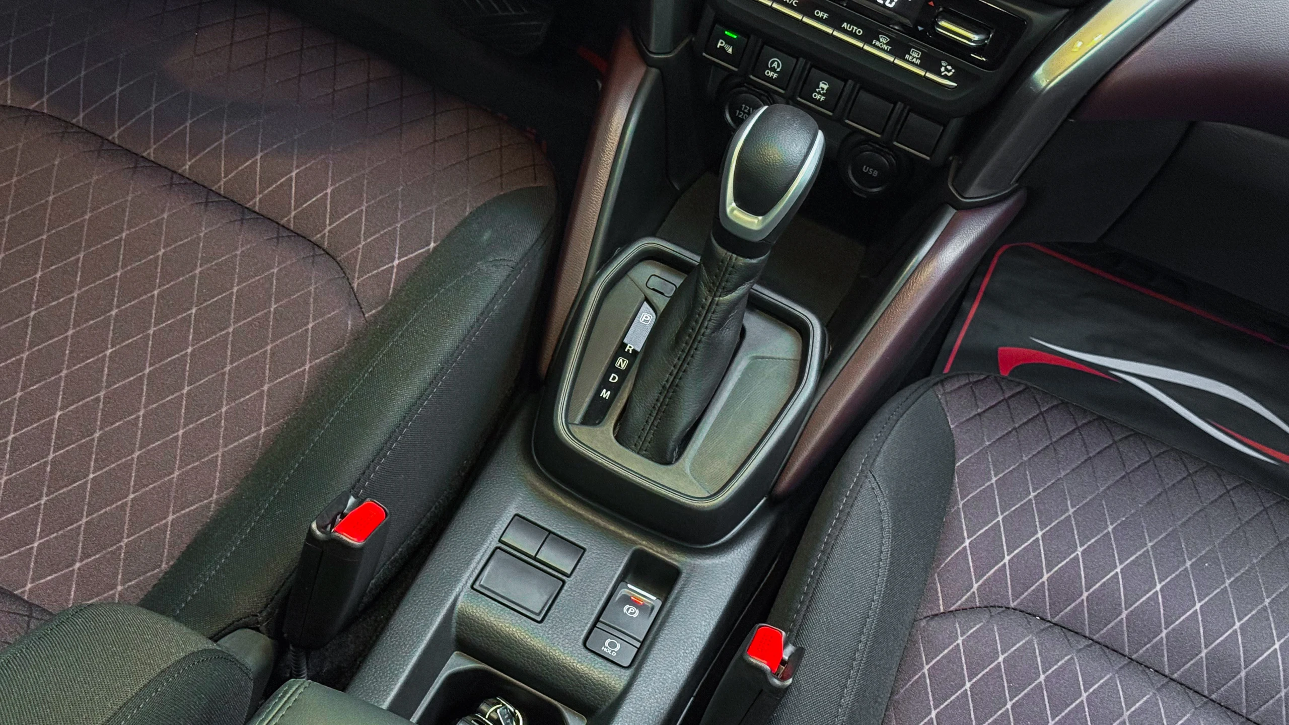 Toyota Urban Cruiser 2025 GL - Interior image 1