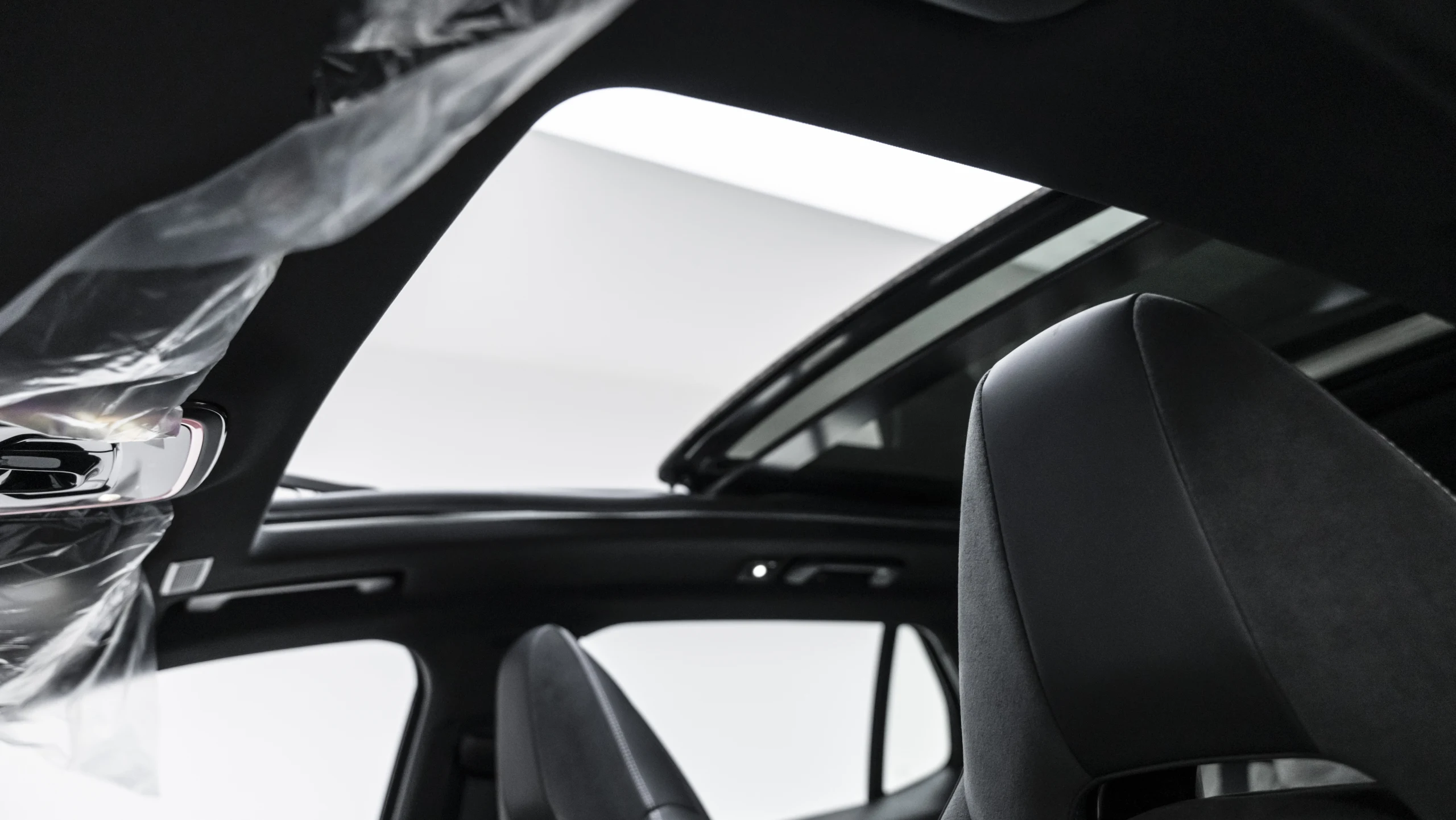 LYNK & C0 01 Hyper Pro - Interior image 12