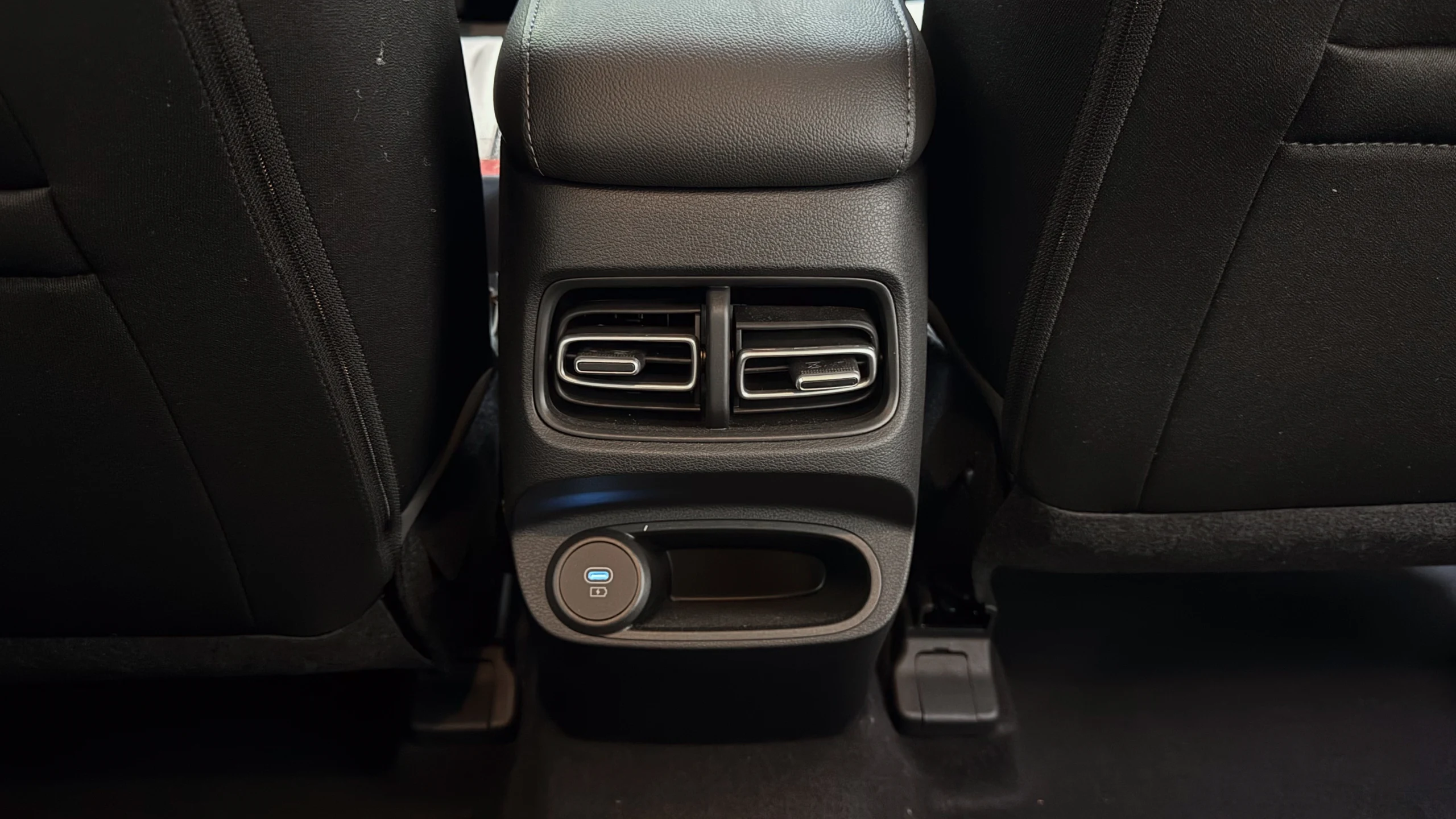 CRETA SMART - Interior image 4