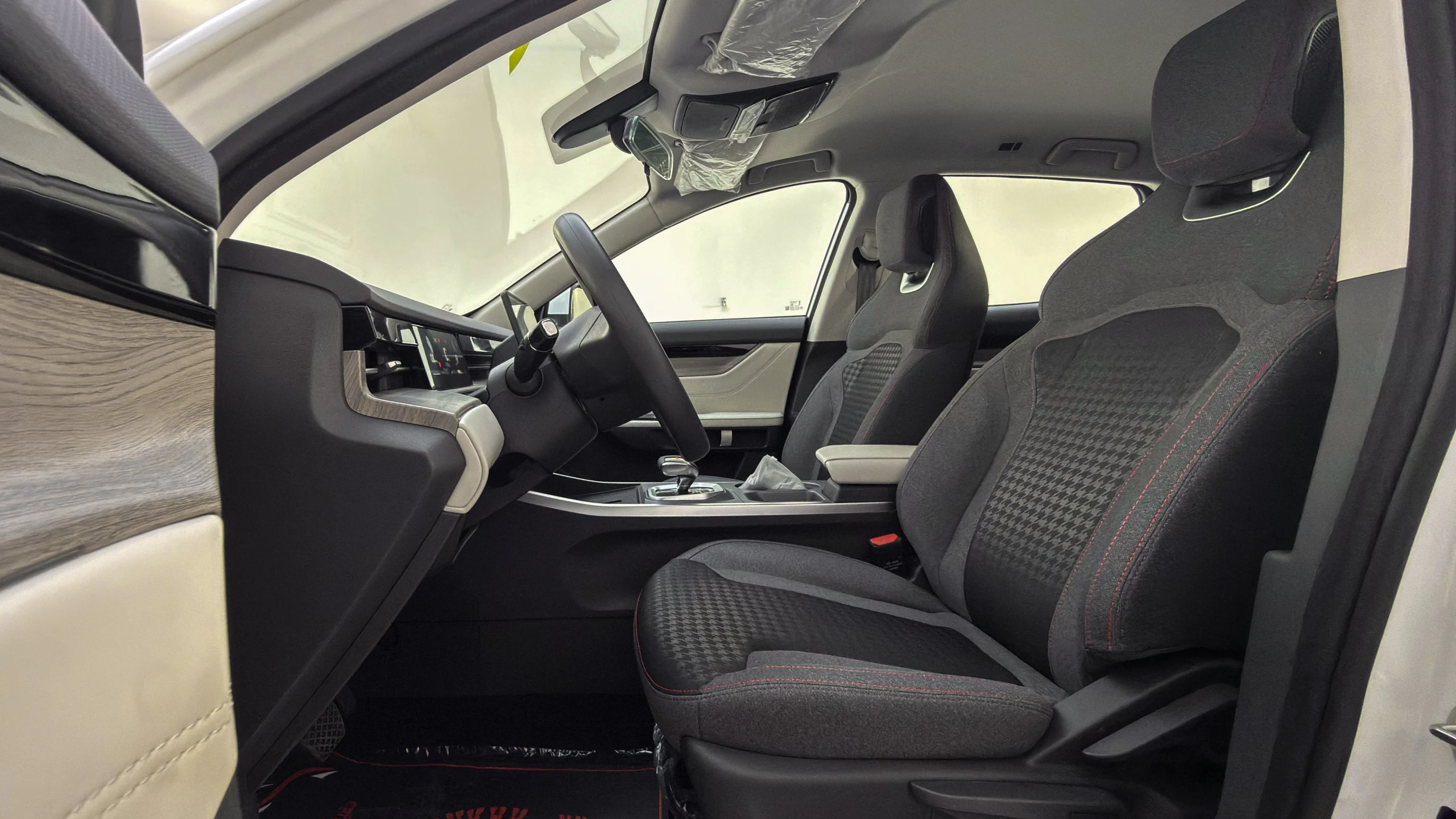 Jetour Dashing smart - Interior image 10