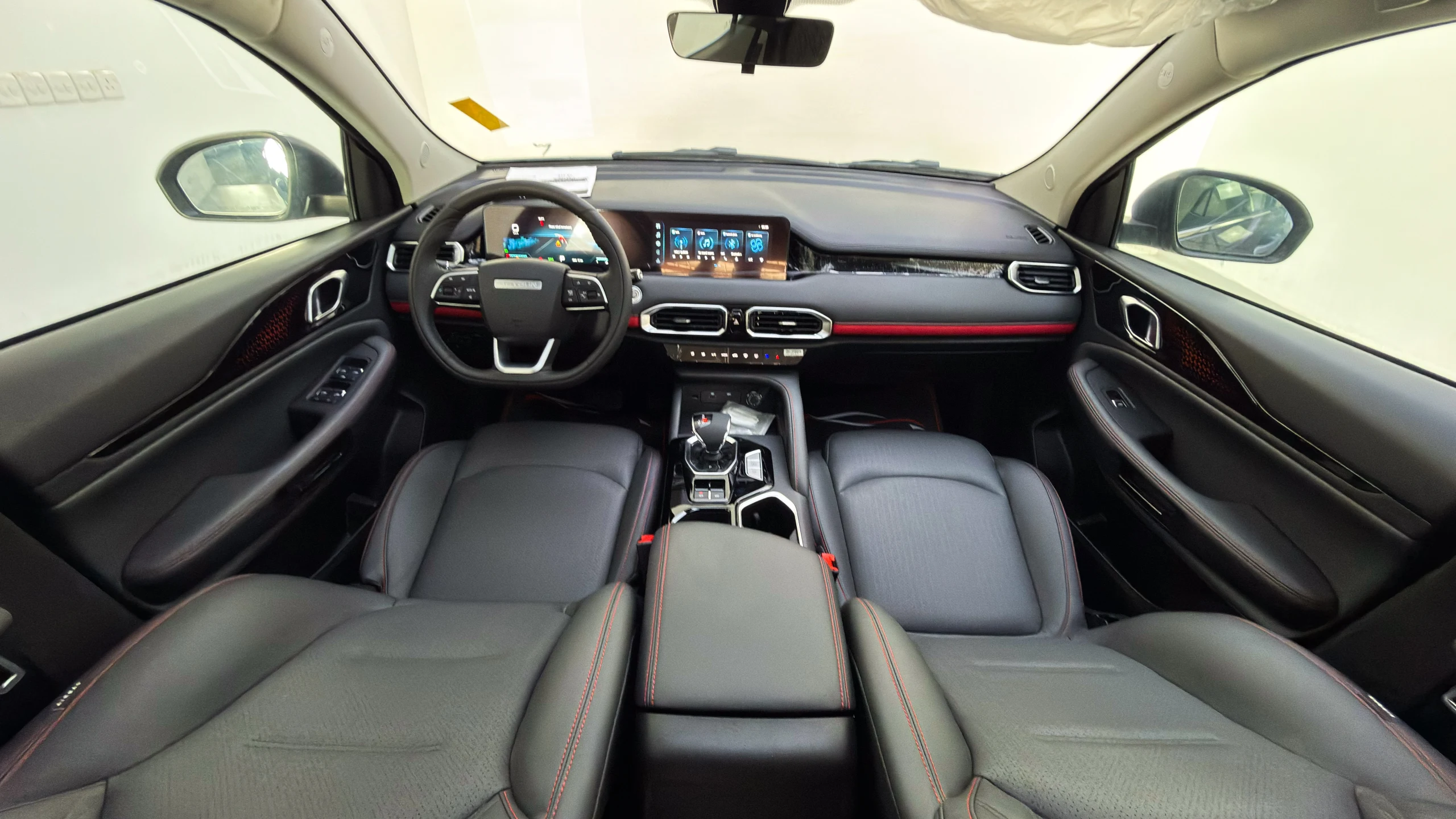 x50 premium - Interior image 11