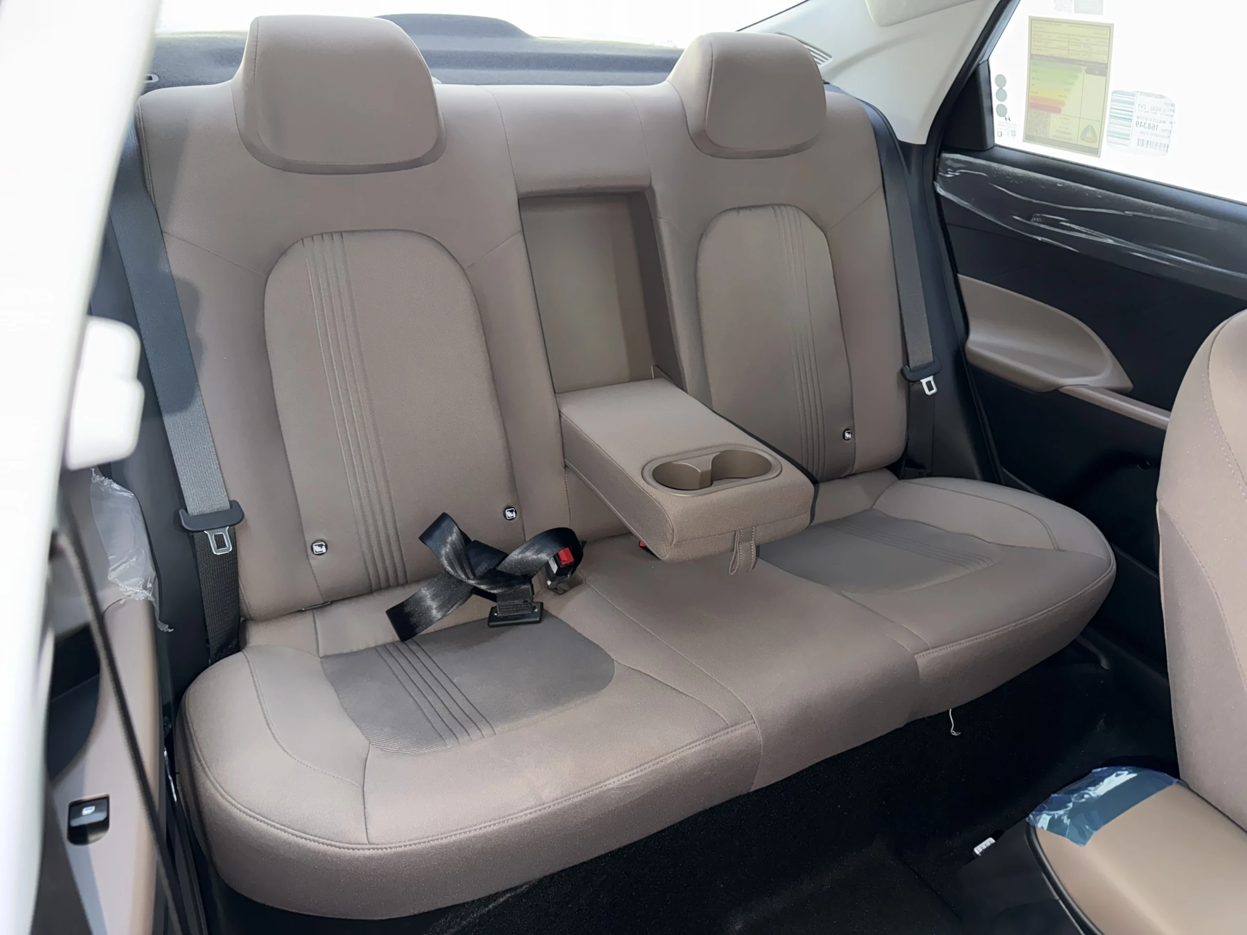 Hyundai Accent Smart - Interior image 5
