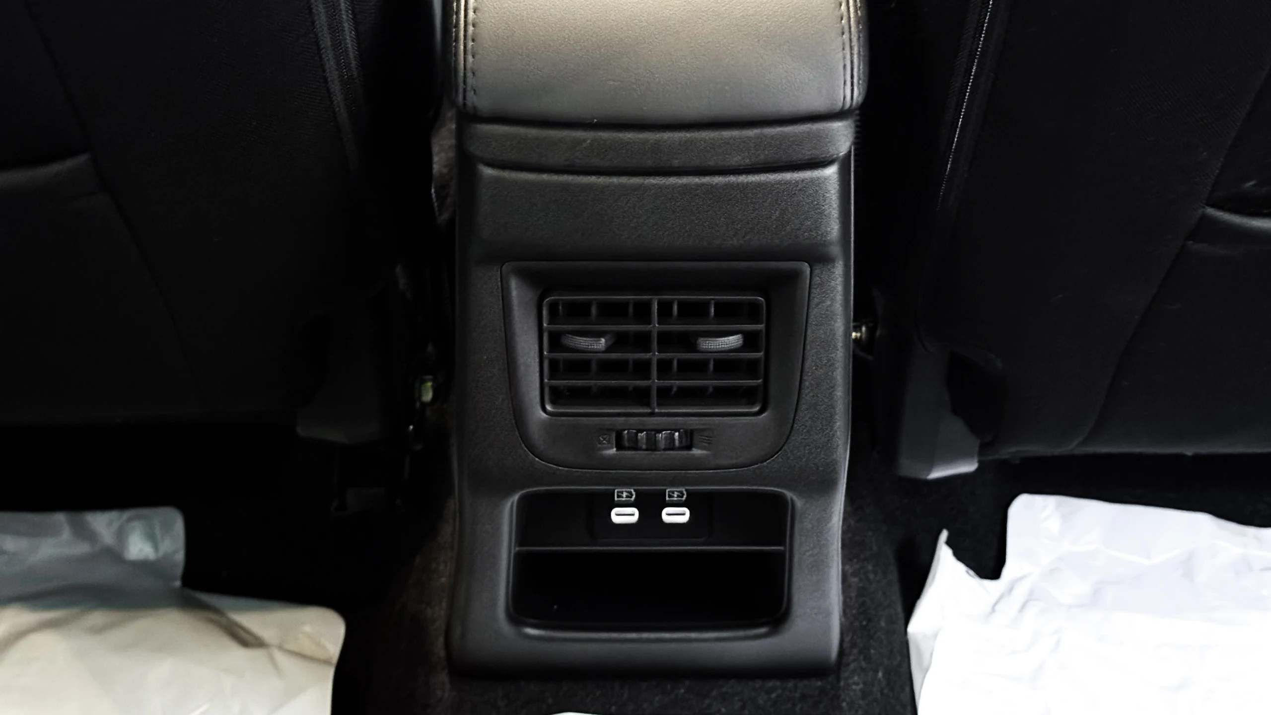 Toyota Urban Cruiser 2025 GL - Interior image 7