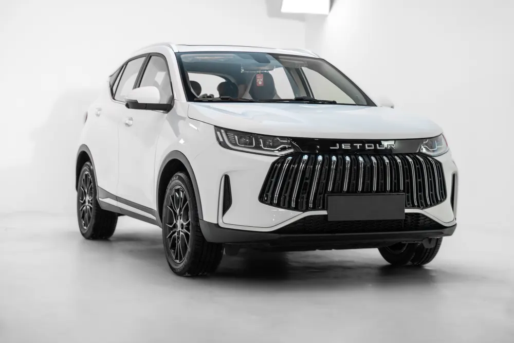 JETOUR X50 Premium - white
