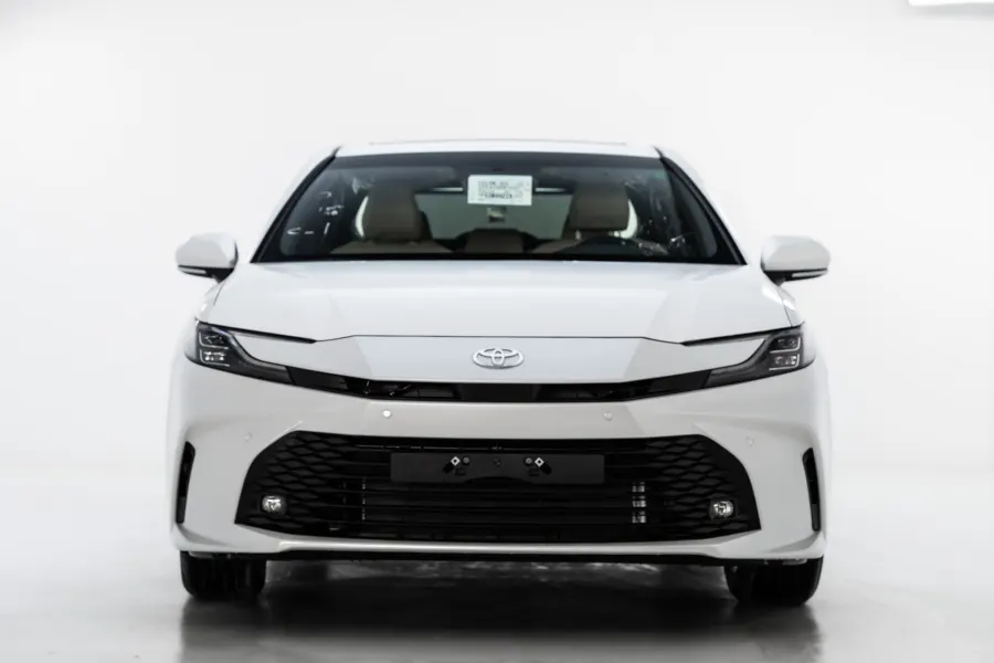 كامري ال اي - lang.Exterior image 2