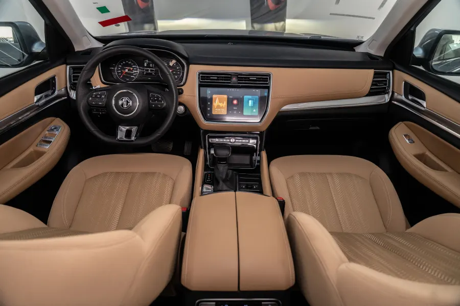 MG RX8 s - Interior image 4