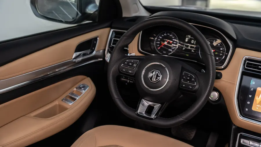 MG RX8 s - Interior image 5