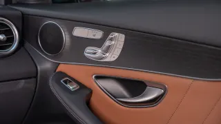 MERCEDES BENZ GLC 300 - Interior thumbnail 6