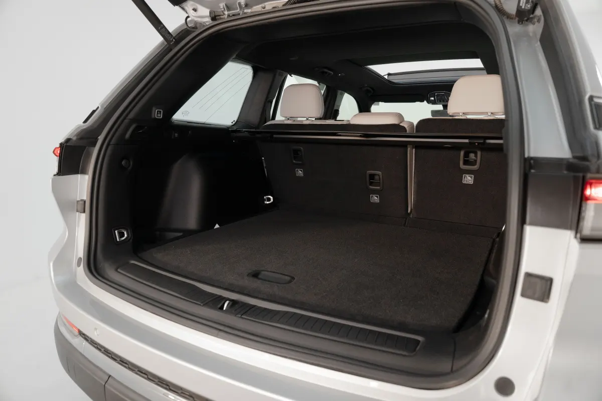 Grand Cherokee limited plus - Interior image 10