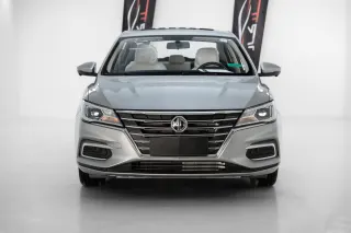 MG 5 DELUX - Interior thumbnail 4