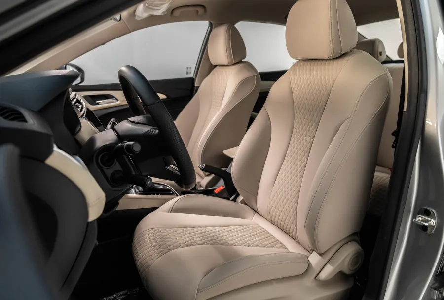 MG 5 DELUX - Interior image 5
