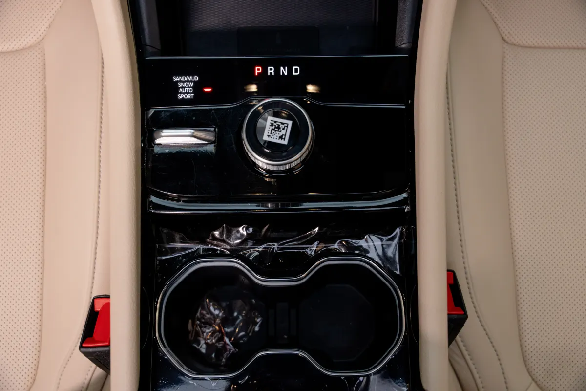 Grand Cherokee limited plus - Interior image 14