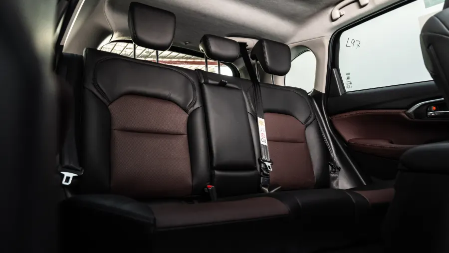 Urban Cruiser GLX - Interior image 2