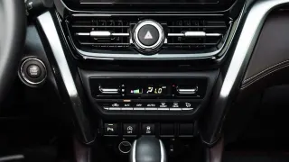 Urban Cruiser GLX - Interior thumbnail 8