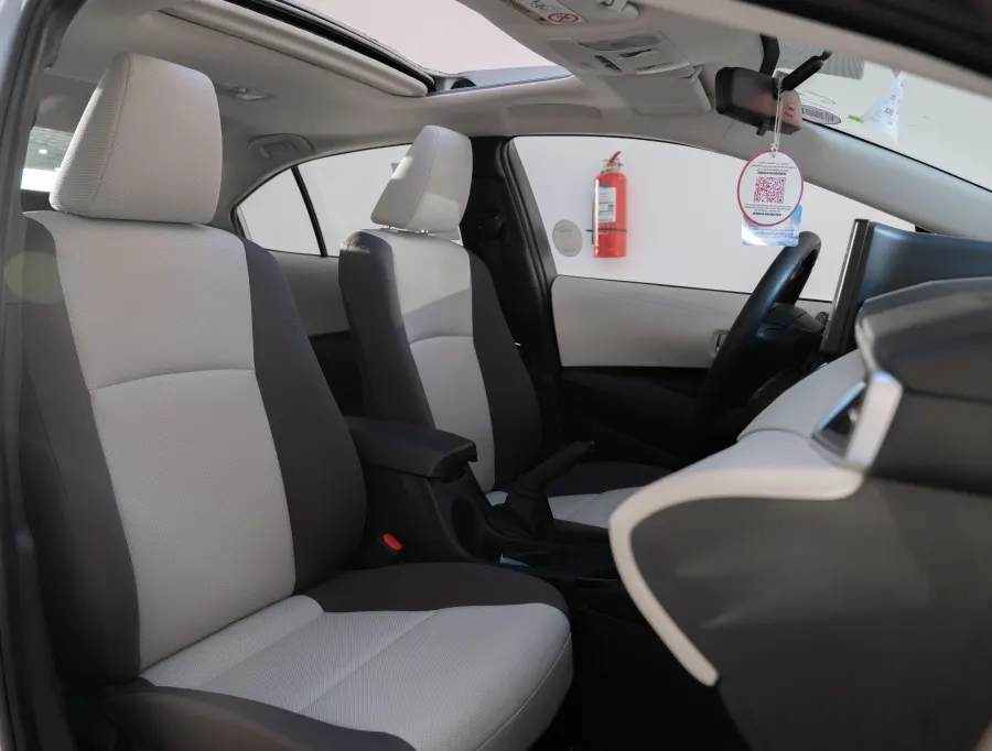 Corolla XLI - Interior image 1