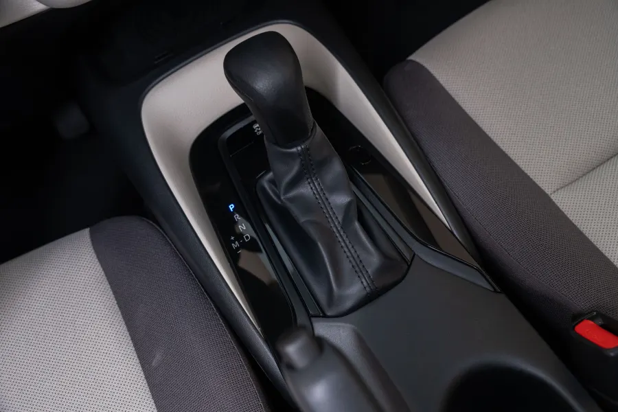 Corolla XLI - Interior image 7