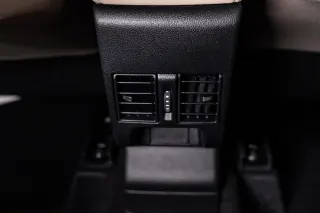 Yaris Y Plus 2026 - Interior thumbnail 3