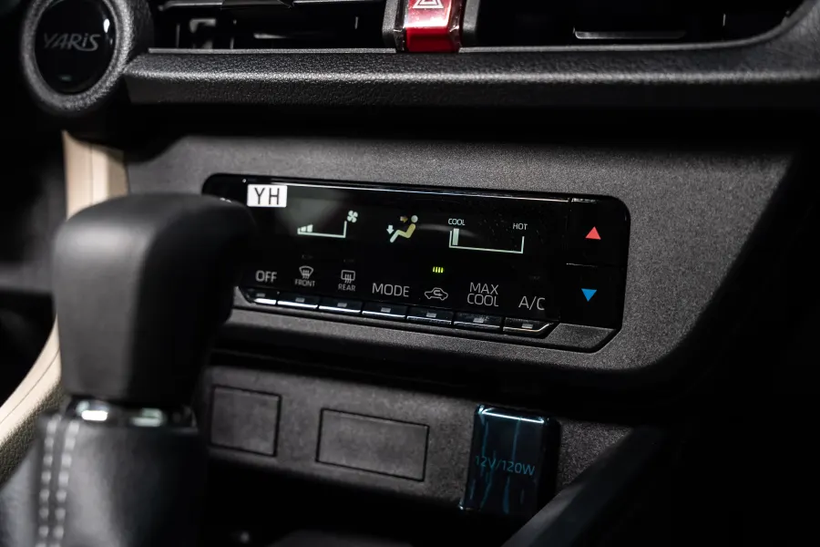 Yaris Y Plus 2026 - Interior image 7