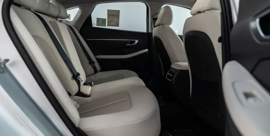 Sonata Comfort - Interior image 11