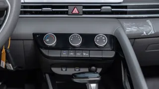 Elantra Smart 2.0 - Interior thumbnail 16