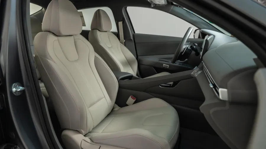 Elantra Smart plus 1.5L - Interior image 2