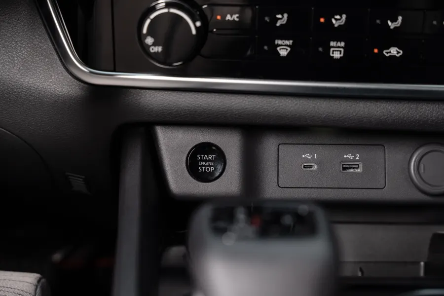 X TRAIL S 4WD - Interior image 8