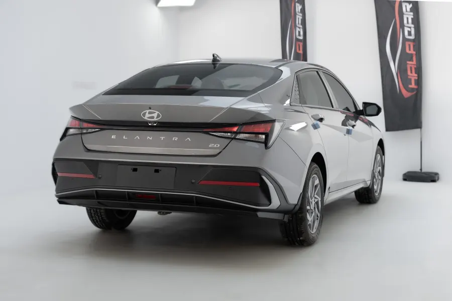 Elanrta Smart Plus 2.0L - lang.Exterior image 4