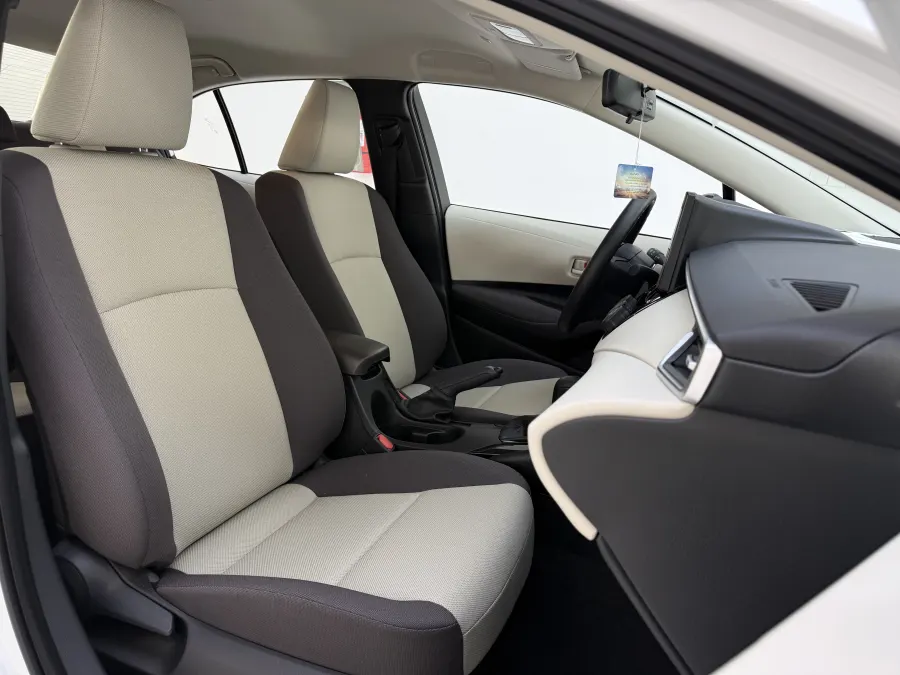 Standard Corolla XLI - Interior image 2