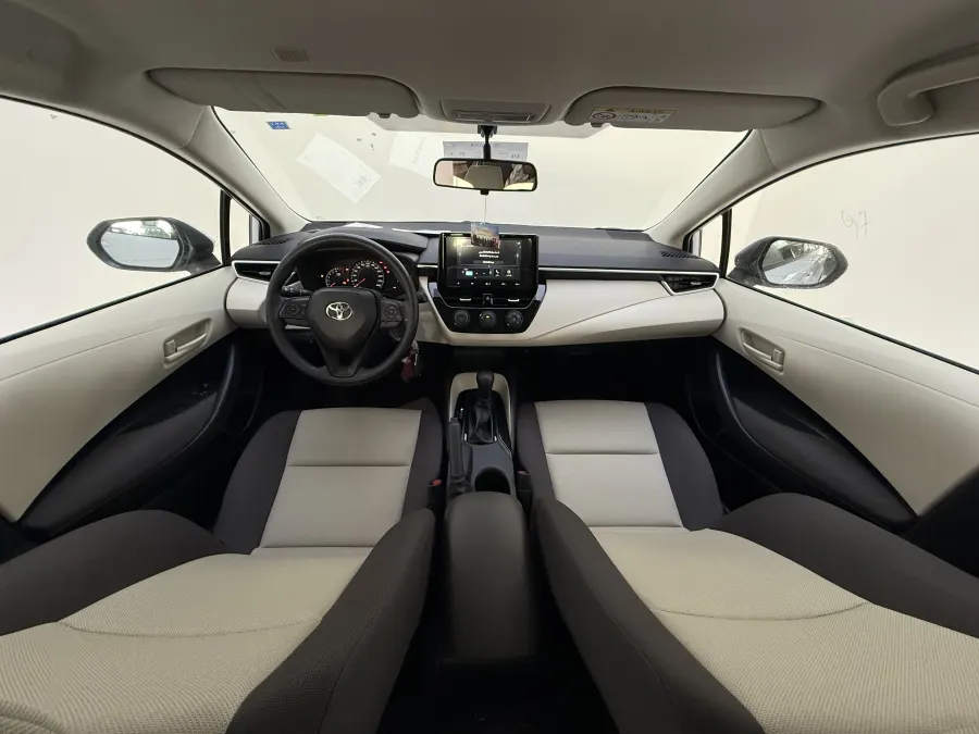 Standard Corolla XLI - Interior image 4