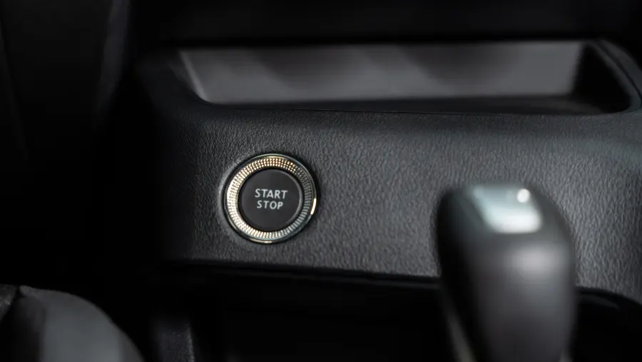 MAGNITE S - Interior image 9