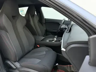 MG 7 - Interior thumbnail 2