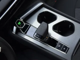 MG 7 - Interior thumbnail 7
