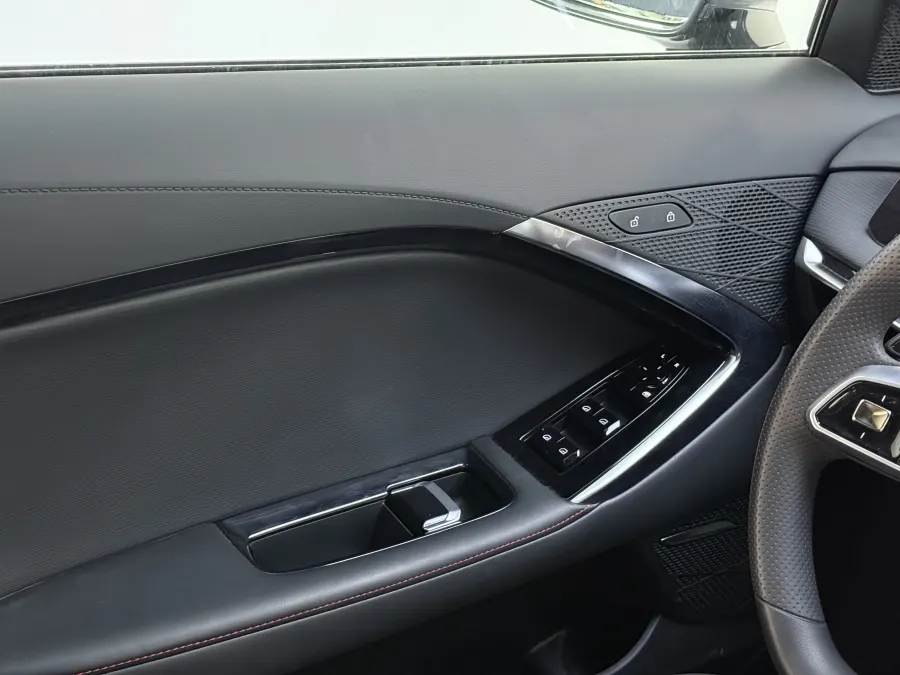 MG 7 - Interior image 10