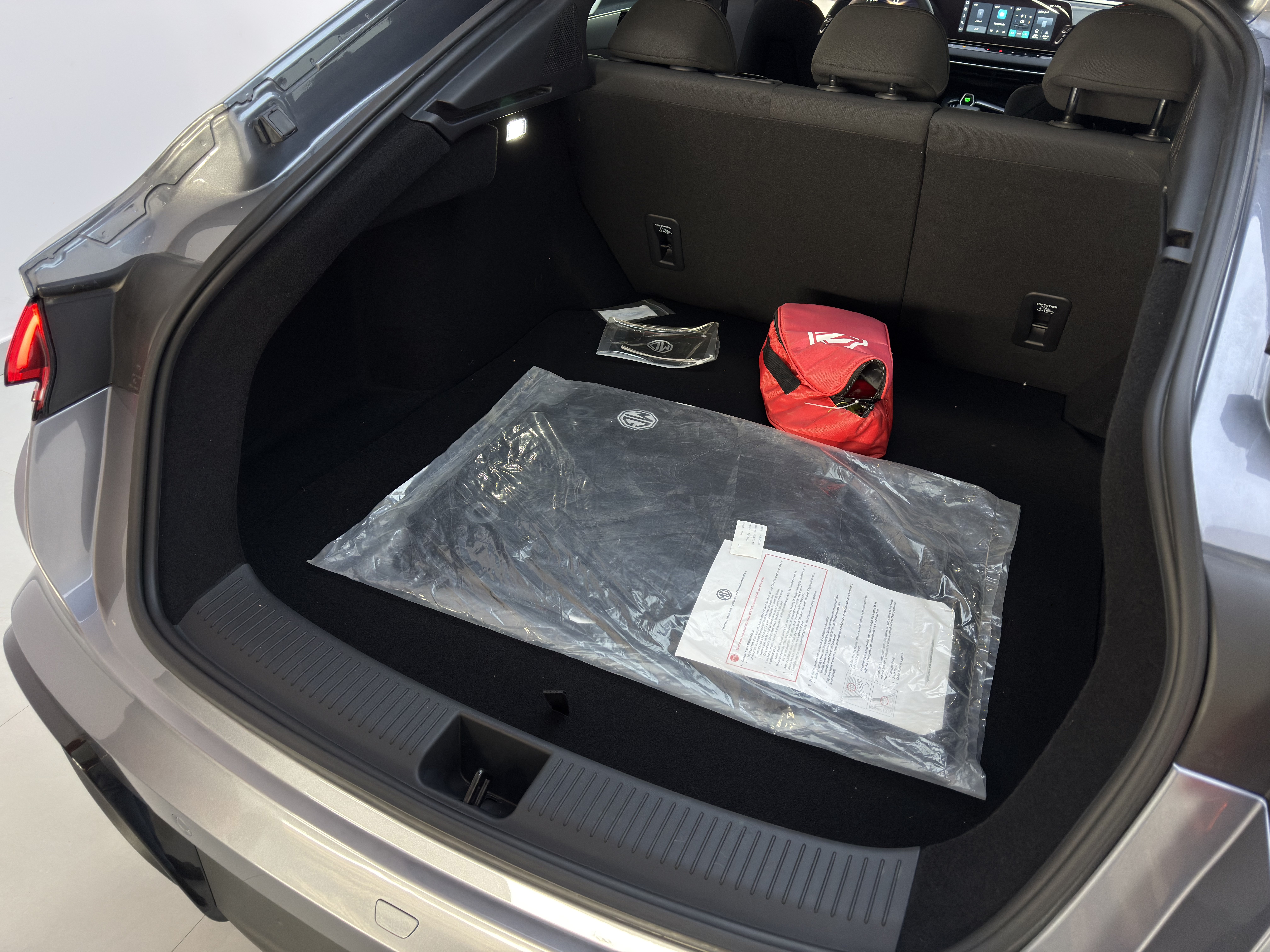 MG 7 - Interior image 12