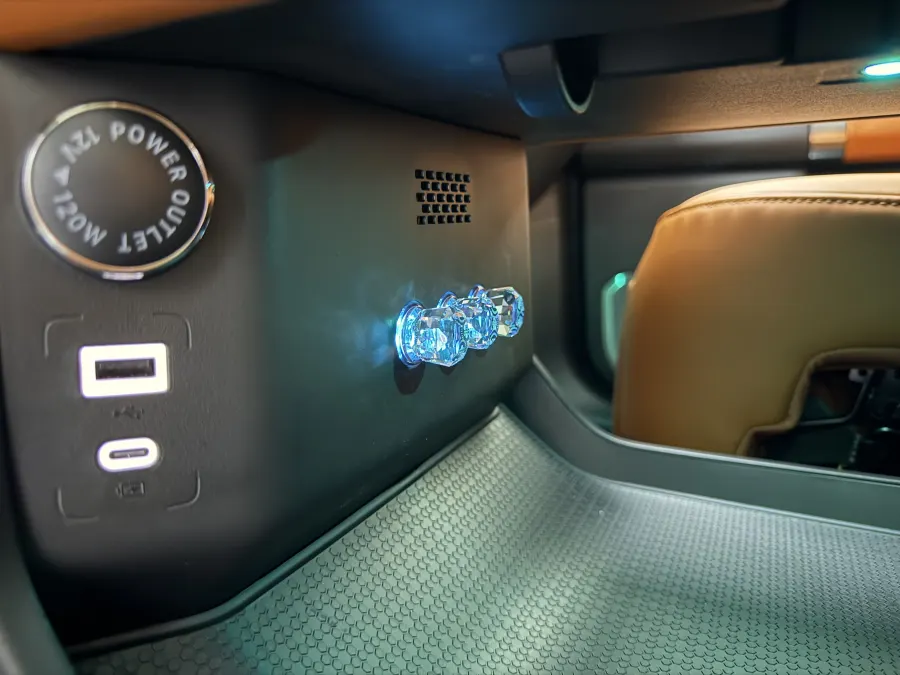 G700 FLAGSHIP - Interior image 29