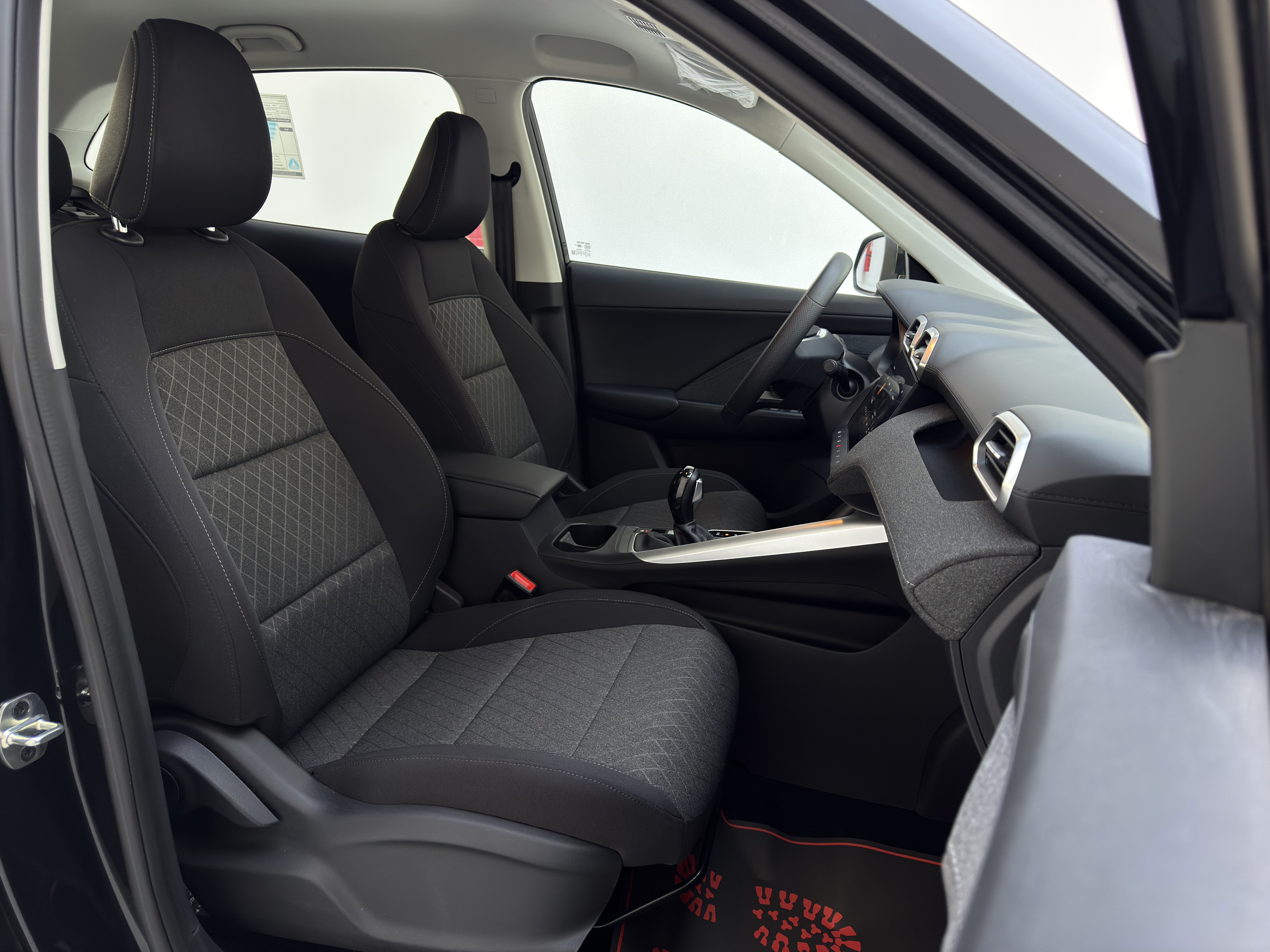 ZS FACE LIFT - Interior image 12