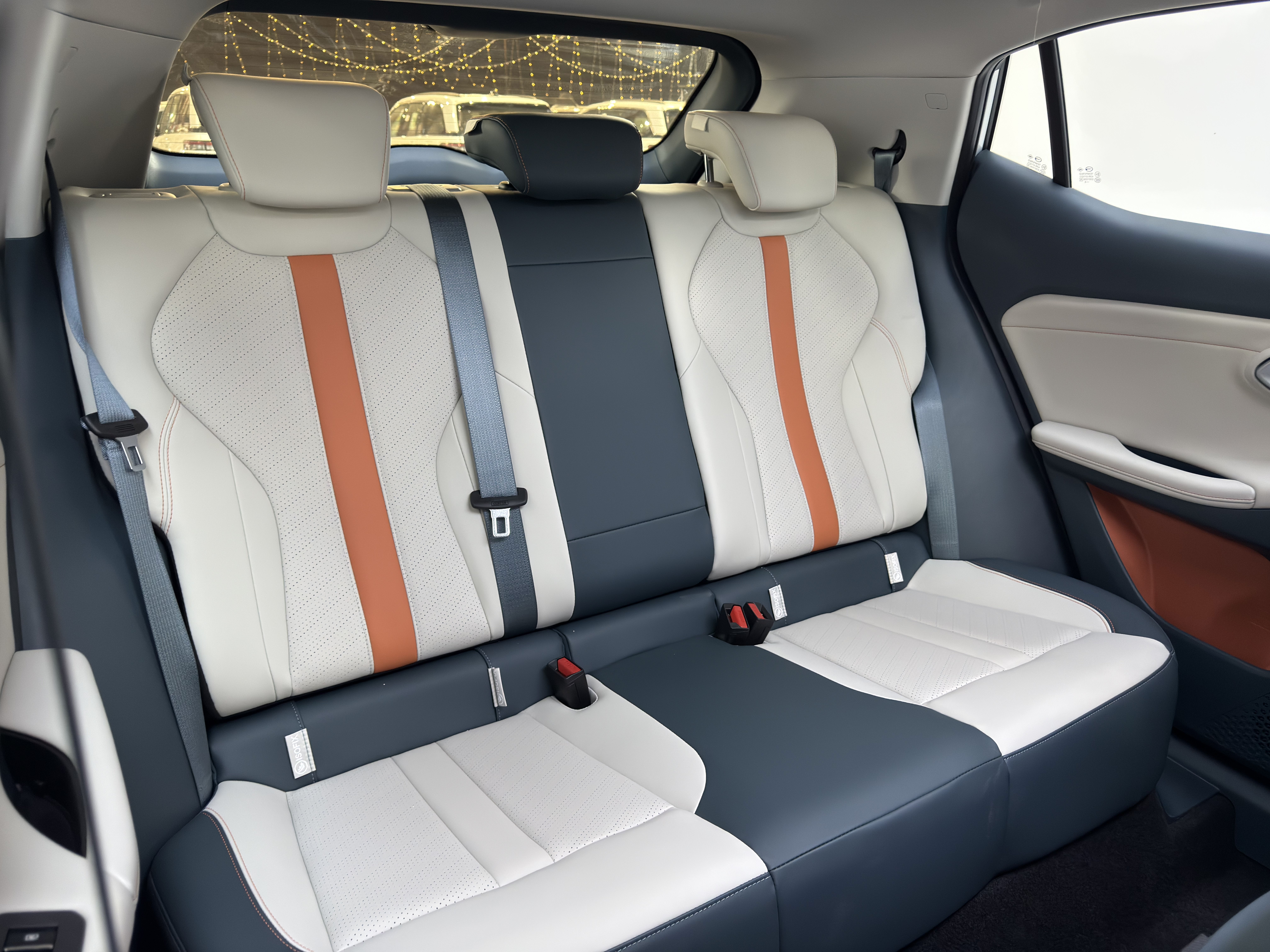 GS3 Emzoom GB - Interior image 4