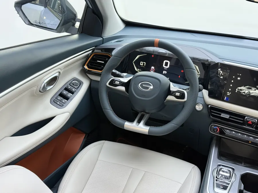 GS3 Emzoom GB - Interior image 5