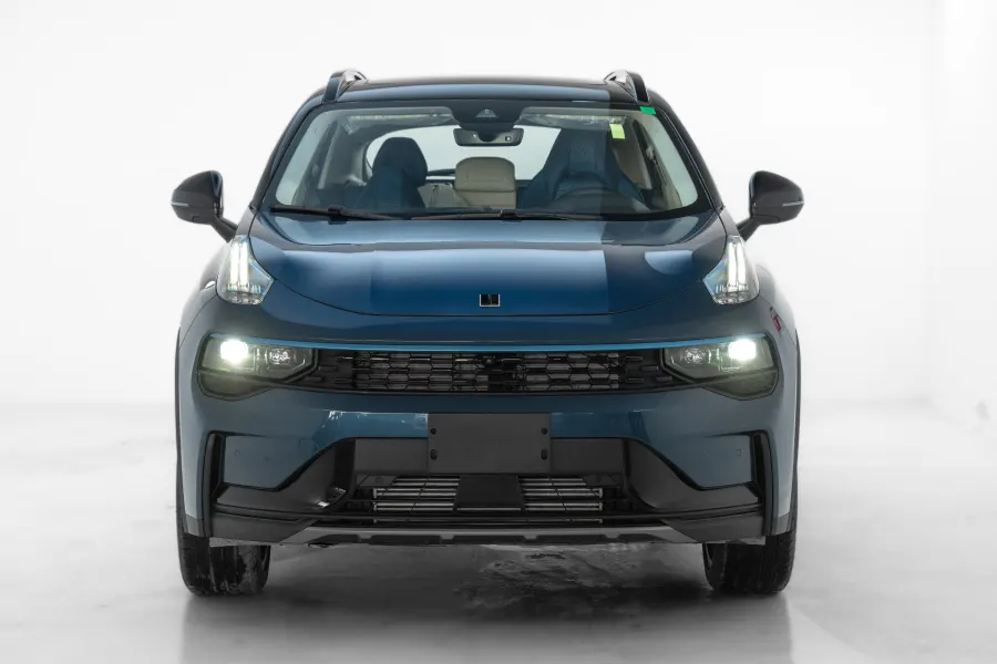 LYNK & CO 01 Louder Pro - lang.Exterior image 2