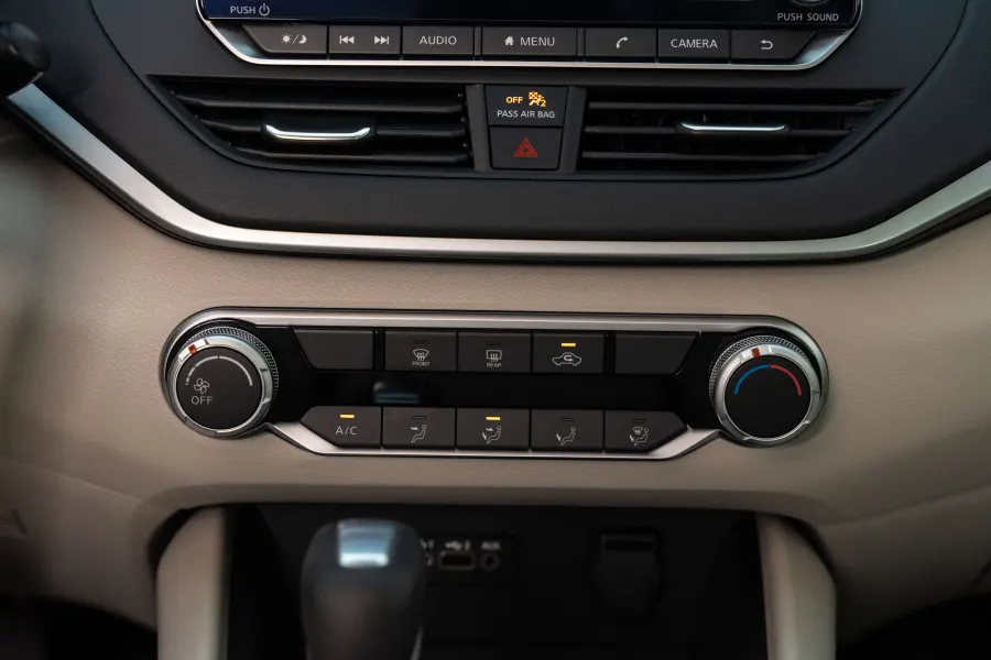 Altima S 2026 - Interior image 8