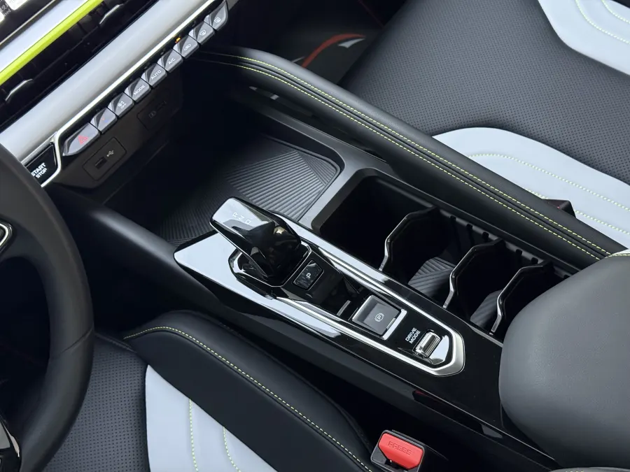 Colray Basic - Interior image 9